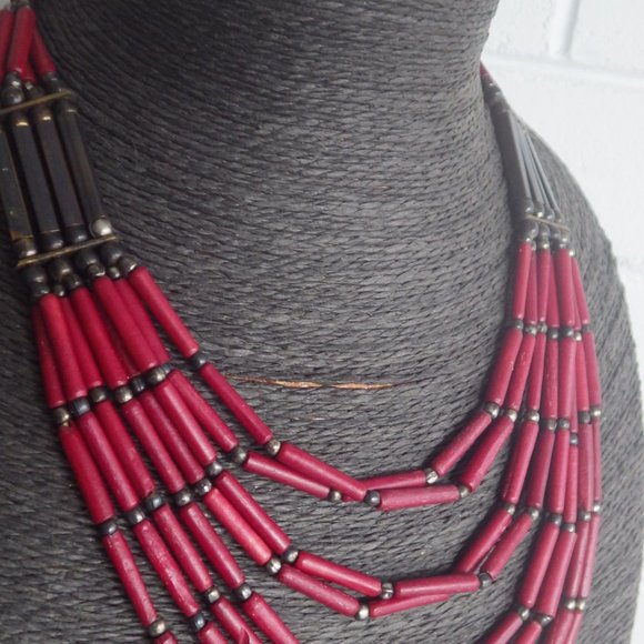 Amazing Monies StyleTribal Strand Elongated Oxblood Red Horn & Pewter Necklace - Picture 3 of 8